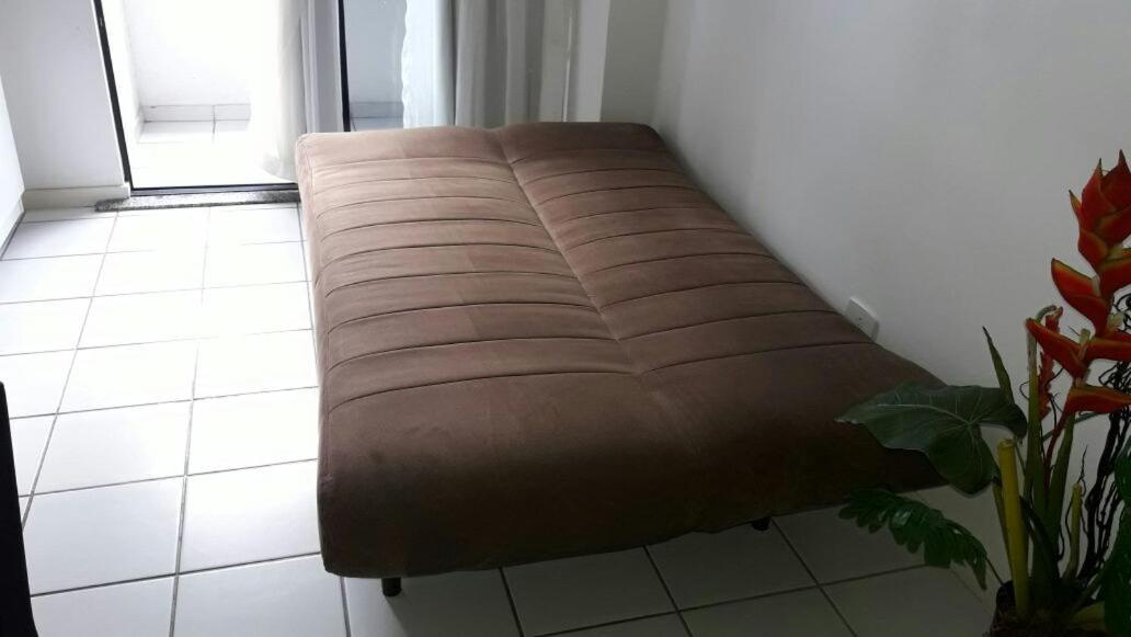 Na Beira Mar De Pajucara- Edif Neo- Apartamento Quarto E Sala- Tem Varanda - Vista Lateral Do Mar- Rua Julio Plech Filho 60 Esquina Com Avenida Doutor Antonio Gouveia - Consumo Eletrico E Pago No Ckeck-Out 1Kwh E 1,35 Reias Maceió 외부 사진