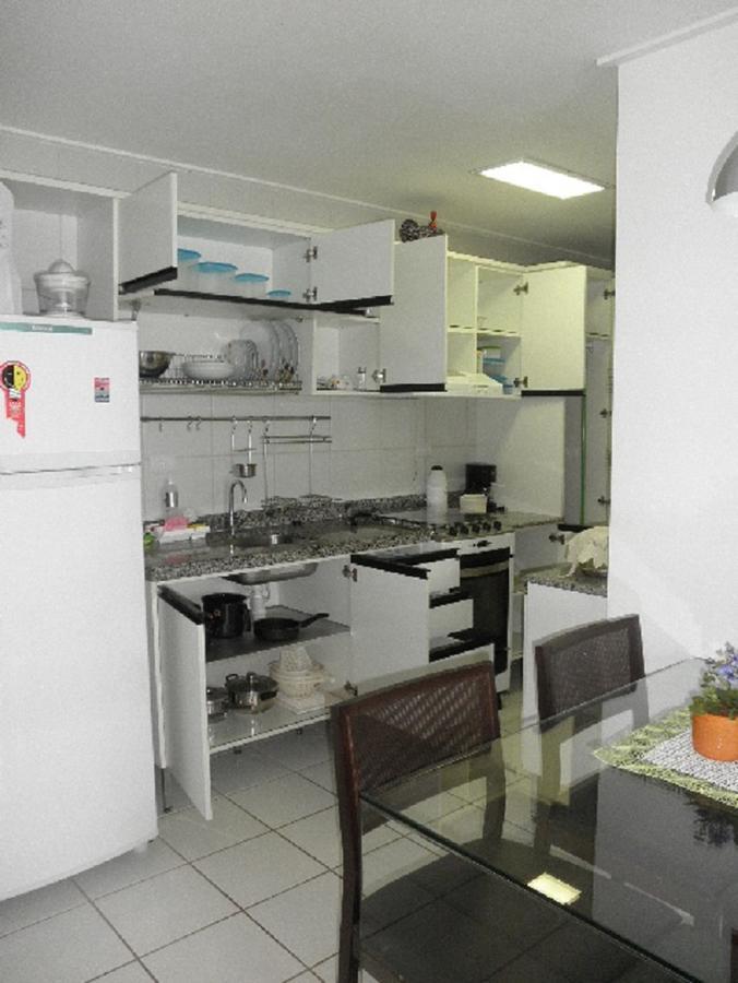 Na Beira Mar De Pajucara- Edif Neo- Apartamento Quarto E Sala- Tem Varanda - Vista Lateral Do Mar- Rua Julio Plech Filho 60 Esquina Com Avenida Doutor Antonio Gouveia - Consumo Eletrico E Pago No Ckeck-Out 1Kwh E 1,35 Reias Maceió 외부 사진