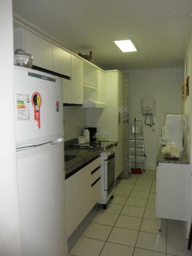 Na Beira Mar De Pajucara- Edif Neo- Apartamento Quarto E Sala- Tem Varanda - Vista Lateral Do Mar- Rua Julio Plech Filho 60 Esquina Com Avenida Doutor Antonio Gouveia - Consumo Eletrico E Pago No Ckeck-Out 1Kwh E 1,35 Reias Maceió 외부 사진
