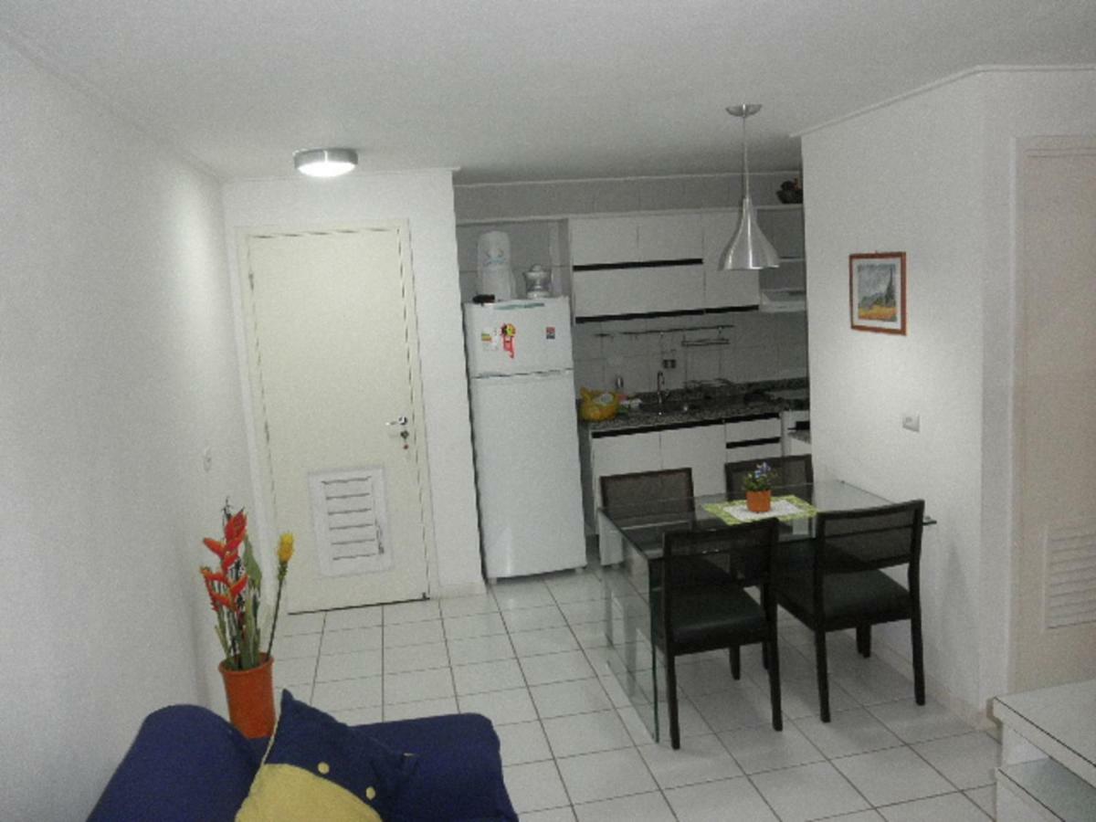 Na Beira Mar De Pajucara- Edif Neo- Apartamento Quarto E Sala- Tem Varanda - Vista Lateral Do Mar- Rua Julio Plech Filho 60 Esquina Com Avenida Doutor Antonio Gouveia - Consumo Eletrico E Pago No Ckeck-Out 1Kwh E 1,35 Reias Maceió 외부 사진